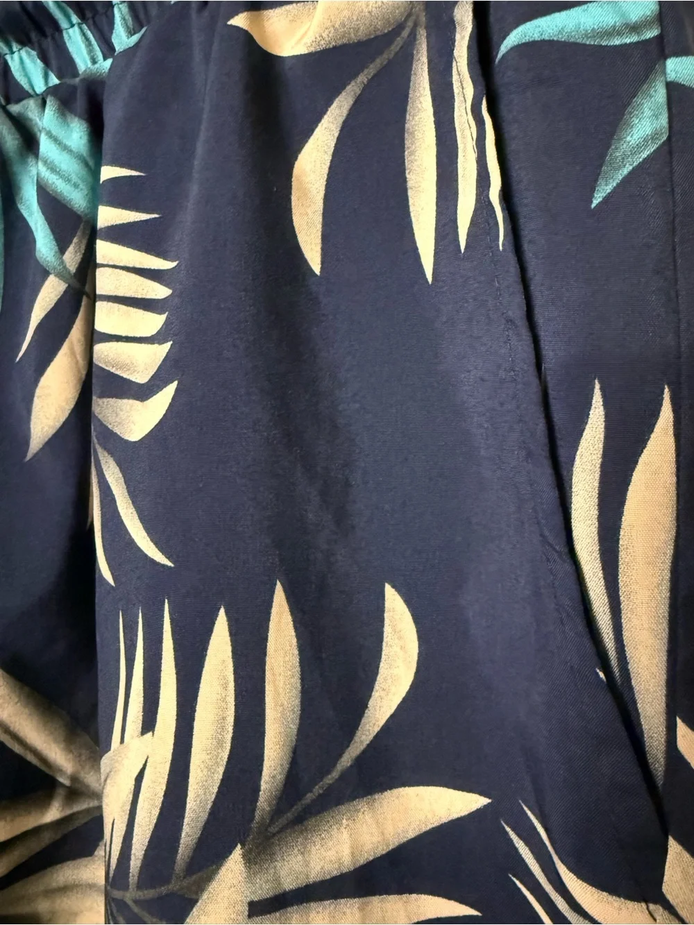 Men’s swim shorts
